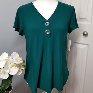 89th & Madison Women's v-neck Green Top Size M
